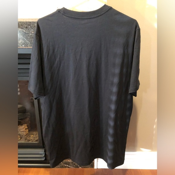Levi’s size large tee - Picture 3 of 4
